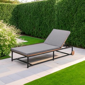 Massive Gartenliege Breeze mit Auflage