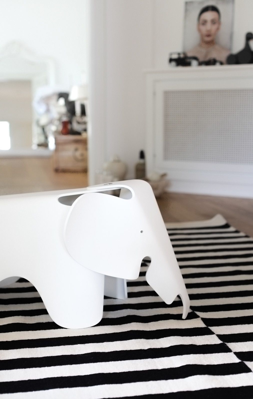 Eames Elephant