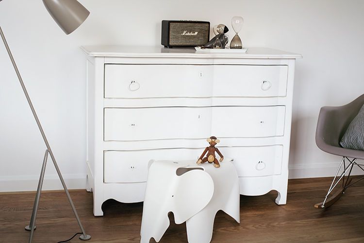 Eames Elephant