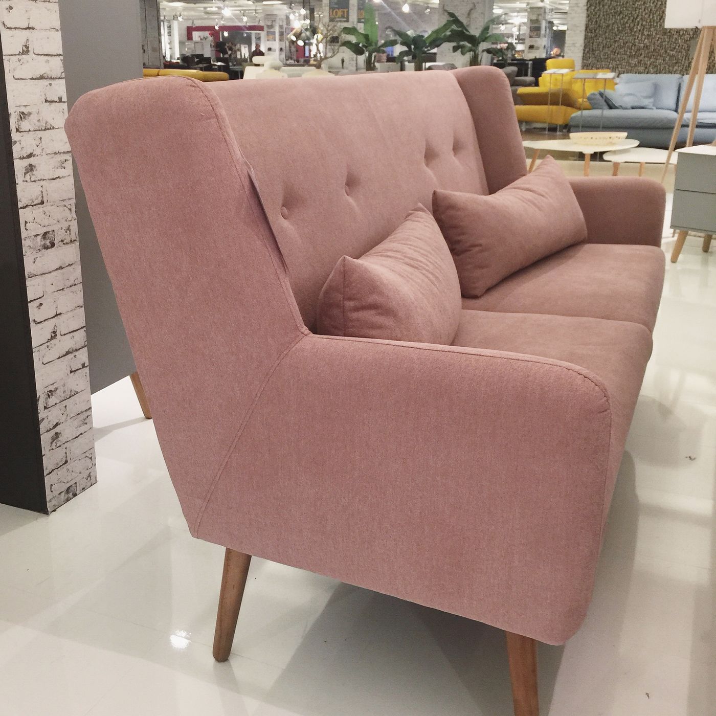 rosa Sofa