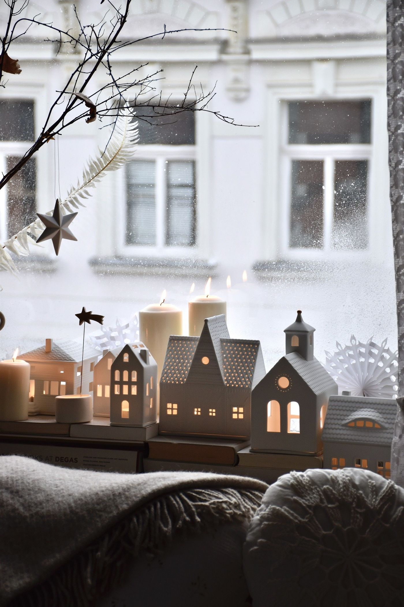 Fensterbank-Deko im Winter: 10 schöne Ideen