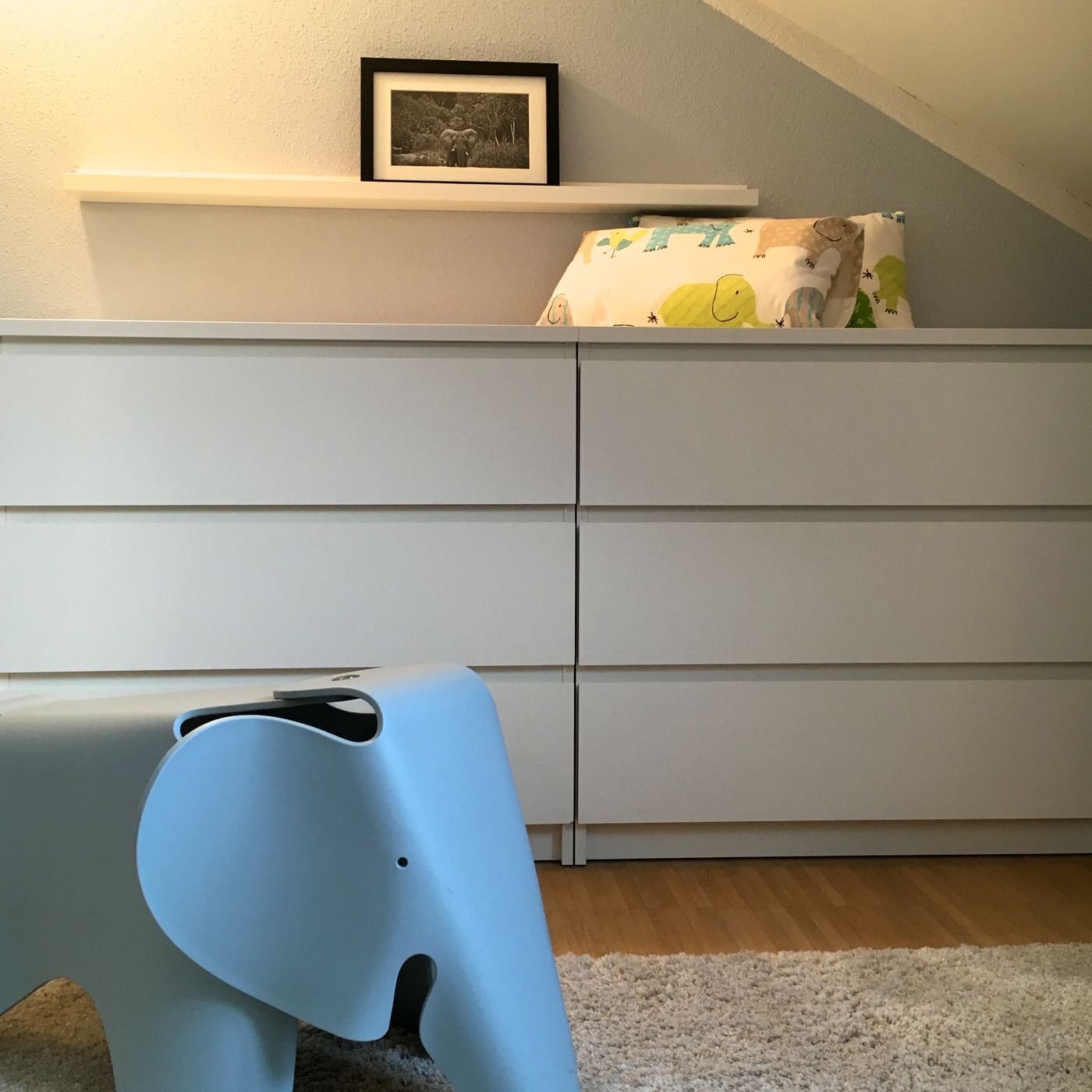 Eames Elephant