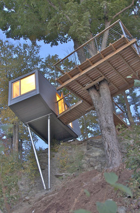 Cliff Treehouse