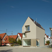 Haus E17 und Umgebung